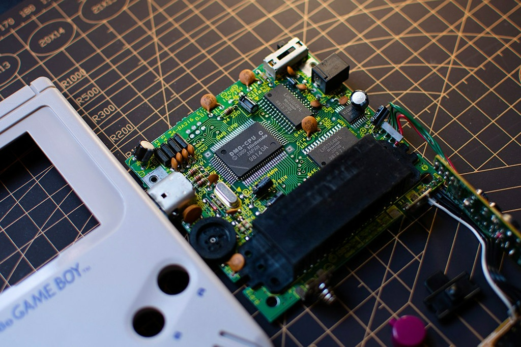 Konsol Game Boy DMG-01 Klasik  - Retro Handheld Console ulasan dan harga